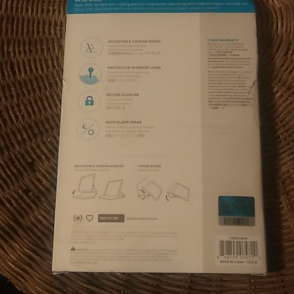 I pad mini 4" adjustable protection case. - Picture 4 of 4